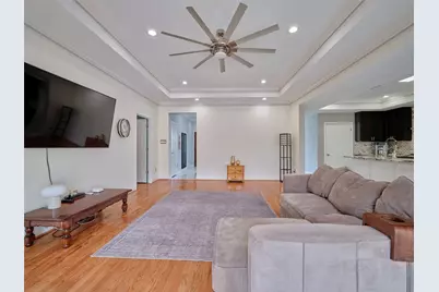 4219 Redbud Street SW, Houston, TX 77051 - Photo 7