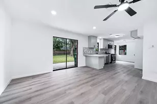 7607 Grape St, Houston, TX 77074 - Photo 5