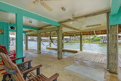 1222 Oahu Drive, Galveston, TX 77554 - Photo 9