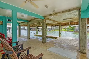 1222 Oahu Dr, Galveston, TX 77554 - Photo 9