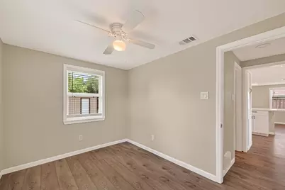 521 N Vionett Lane, Texas City, TX 77591 - Photo 19
