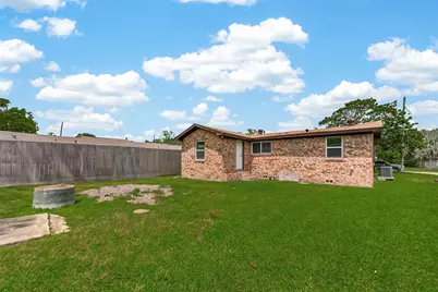 521 N Vionett Lane, Texas City, TX 77591 - Photo 27