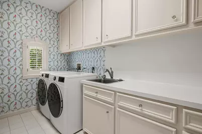 914 Huntington Cove, Houston, TX 77063 - Photo 39