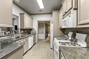 3039 Bayshore Dr, Bacliff, TX 77518 - Photo 41