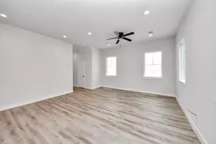 6511 Old Olive Tree Dr, Houston, TX 77091 - Photo 13