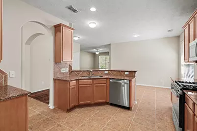 25614 Saddlebrook Village Drive, Tomball, TX 77375 - Photo 9