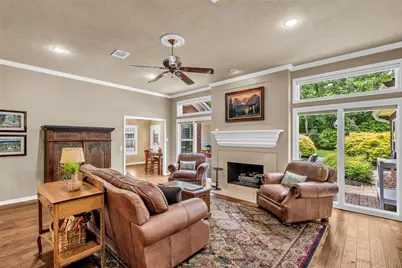 11 Feather Branch Court, The Woodlands, TX 77381 - Photo 11