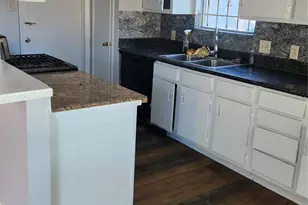 8718 Glen Shadow Dr, Houston, TX 77088 - Photo 7