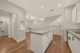 733 W 22nd St, Houston, TX 77008 - Photo 21