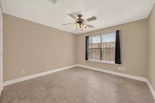 733 W 22nd St, Houston, TX 77008 - Photo 7