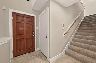 733 W 22nd St, Houston, TX 77008 - Photo 3