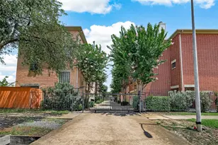 733 W 22nd St, Houston, TX 77008 - Photo 35
