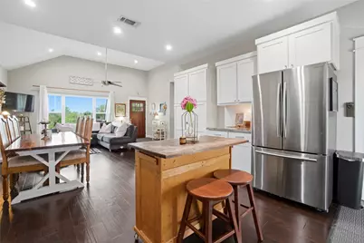 5037 Horseshoe Drive, Anderson, TX 77830 - Photo 9