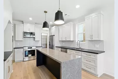 711 Ball Street, Galveston, TX 77550 - Photo 11