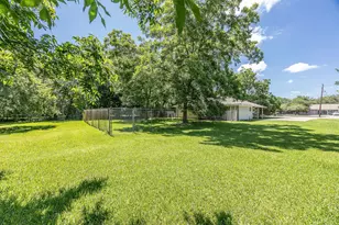 502 Massey Tompkins Rd, Baytown, TX 77521 - Photo 29