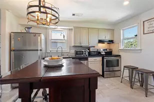 2216 Grover Ave, Galveston, TX 77551 - Photo 15