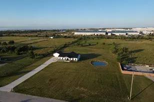 2015 Settlers Ct Dr, Sealy, TX 77474 - Photo 35