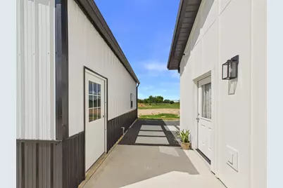 2015 Settlers Court Dr, Sealy, TX 77474 - Photo 29
