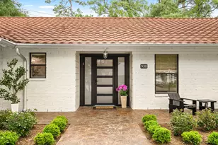 938 Magdalene Dr, Hedwig Village, TX 77024 - Photo 3