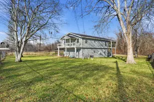 360 S Lakeside Dr, Huntsville, TX 77320 - Photo 41