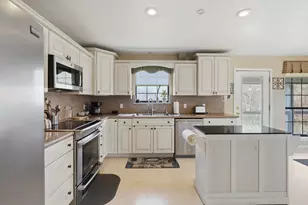 360 S Lakeside Dr, Huntsville, TX 77320 - Photo 23