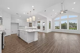 18338 Tiger Flowers Dr, Conroe, TX 77302 - Photo 9