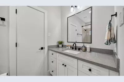 850 Elkhart Street #E, Houston, TX 77091 - Photo 9