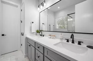 850 Elkhart St, Houston, TX 77091 - Photo 27
