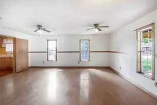 11201 Bentley St, Houston, TX 77093 - Photo 15