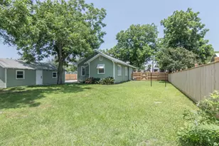 410 N Avenue D, Shiner, TX 77984 - Photo 39