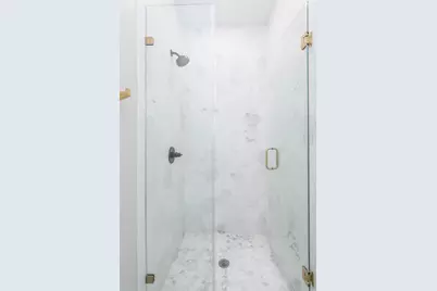 410 N Avenue D, Shiner, TX 77984 - Photo 31