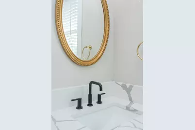 410 N Avenue D, Shiner, TX 77984 - Photo 29