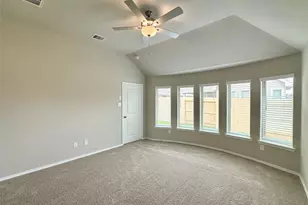 3274 Old Ironwood Dr, Conroe, TX 77386 - Photo 13