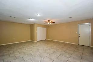 3014 14th Ave N, Texas City, TX 77590 - Photo 9