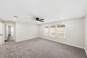 7946 Fowlie St, Houston, TX 77028 - Photo 29