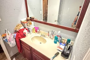 15922 Dunmoor Dr, Houston, TX 77059 - Photo 11