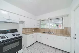 415 Gober St, Houston, TX 77017 - Photo 5