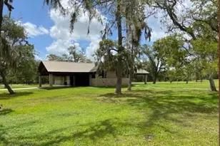 32802 Bayou Bnd, Richwood, TX 77515 - Photo 11