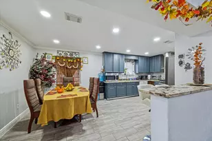 10402 Huntington Point Dr, Houston, TX 77099 - Photo 7