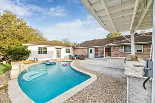 10402 Huntington Point Dr, Houston, TX 77099 - Photo 17