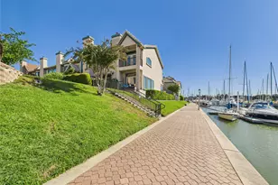 483 Mariners Dr, Kemah, TX 77565 - Photo 3