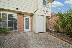 14201 Misty Meadow Ln, Houston, TX 77079 - Photo 29