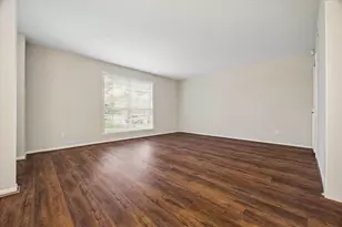 14201 Misty Meadow Ln, Houston, TX 77079 - Photo 7