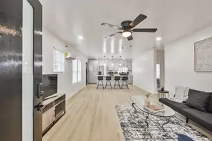 4705 Pease St, Houston, TX 77023 - Photo 1