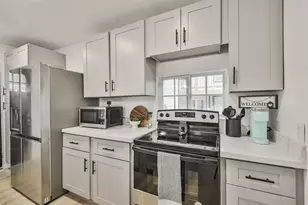 4705 Pease St, Houston, TX 77023 - Photo 9