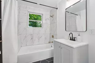 4705 Pease St, Houston, TX 77023 - Photo 39