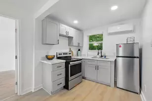 4705 Pease St, Houston, TX 77023 - Photo 31