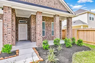 3010 King Oaks St, Baytown, TX 77251 - Photo 3