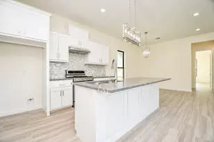 90 Burress St, Houston, TX 77022 - Photo 9