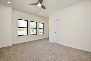 90 Burress St, Houston, TX 77022 - Photo 29